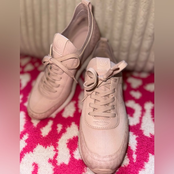 Michael Kors Pink Casual Sneakers with Monogram Design, Slip ons with toe front. - Picture 1 of 5